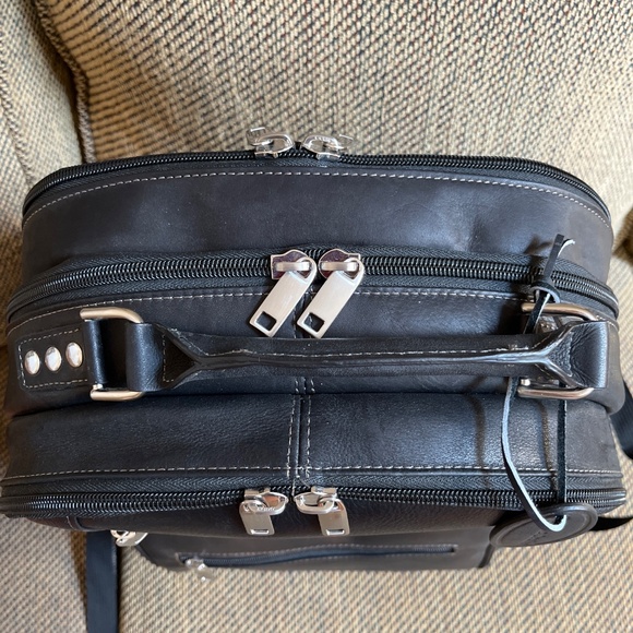 s-l400.jpg Wilsons Leather Travel Backpack